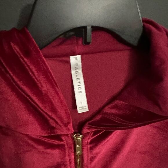 Fabletics Donna Velour Hoodie Cherry Burst NWT Size Large - Picture 8 of 9